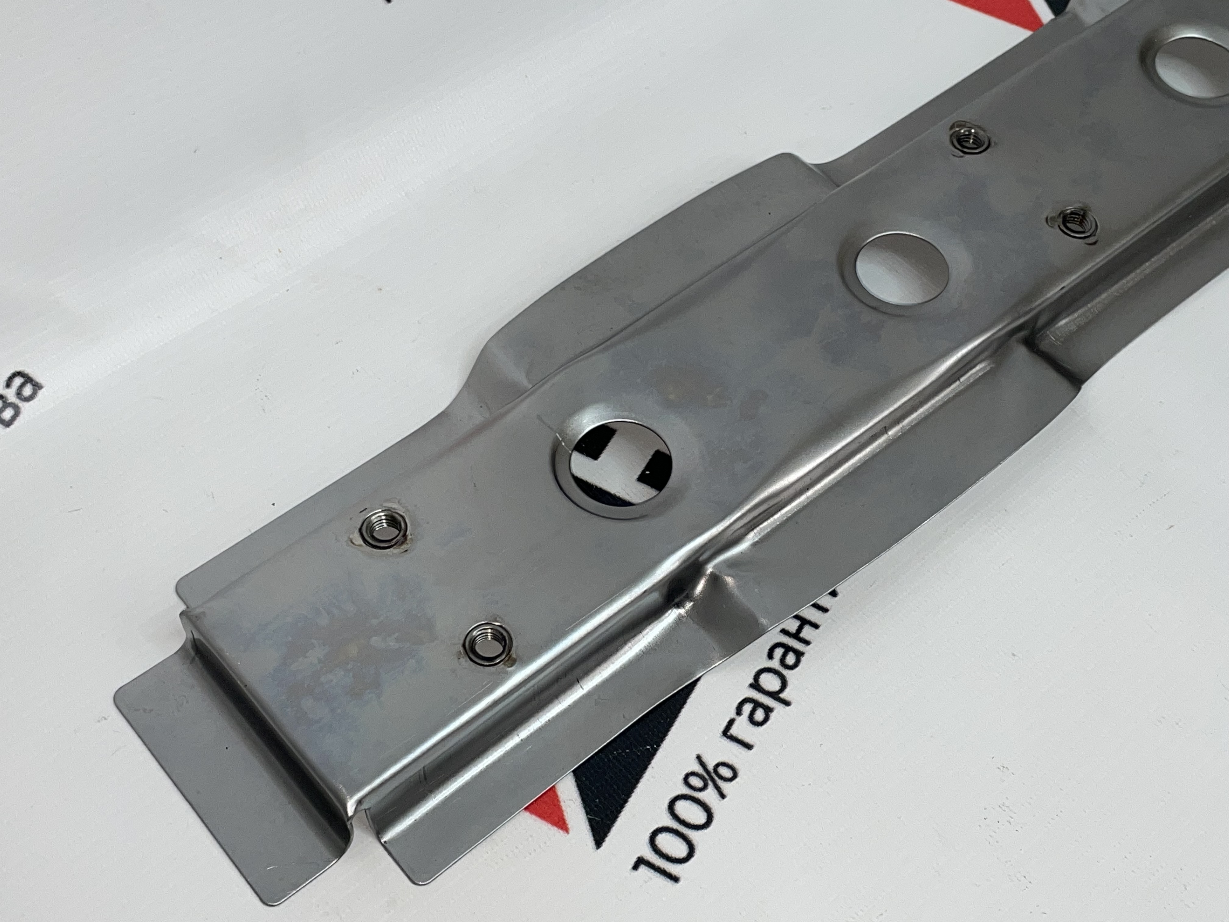 Поперечина пола (под шпильки) 2110-2170