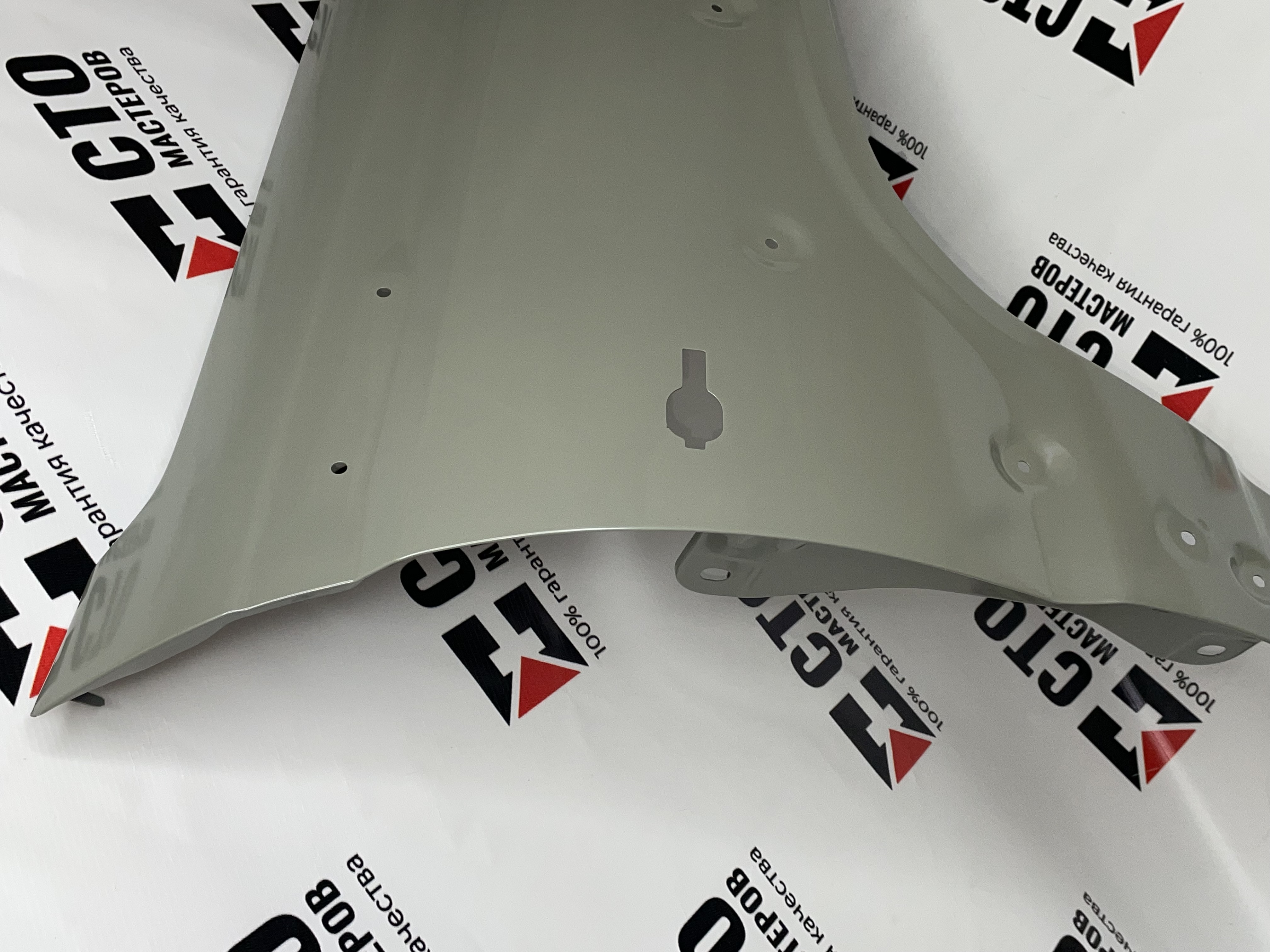 TRAVEL NIVA / КРЫЛО ПЕРЕДНЕЕ ПРАВОЕ