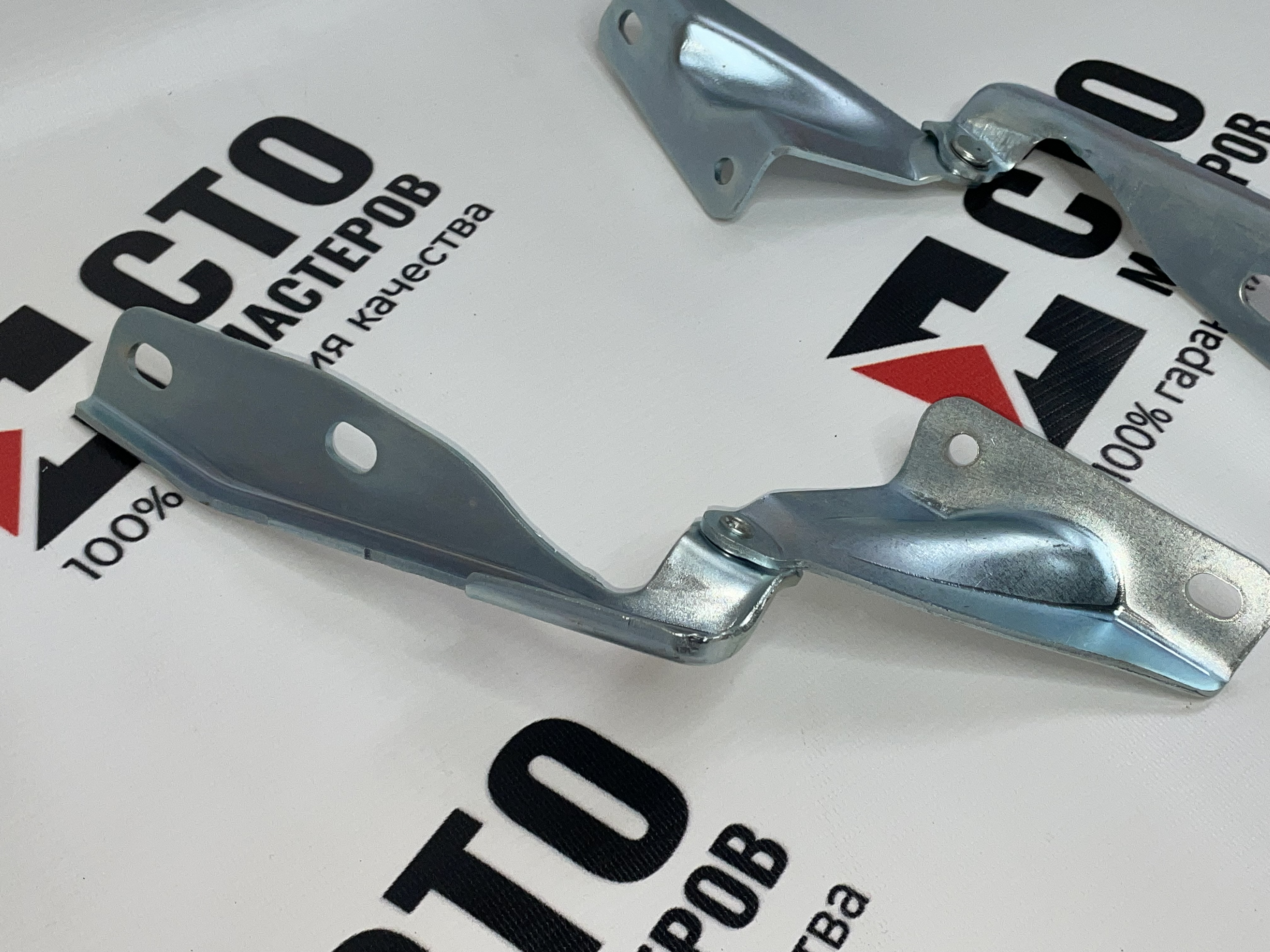 ПЕТЛЯ капота ПРАВ\ЛЕВ (К-Т 2 шт) 2190-гранта