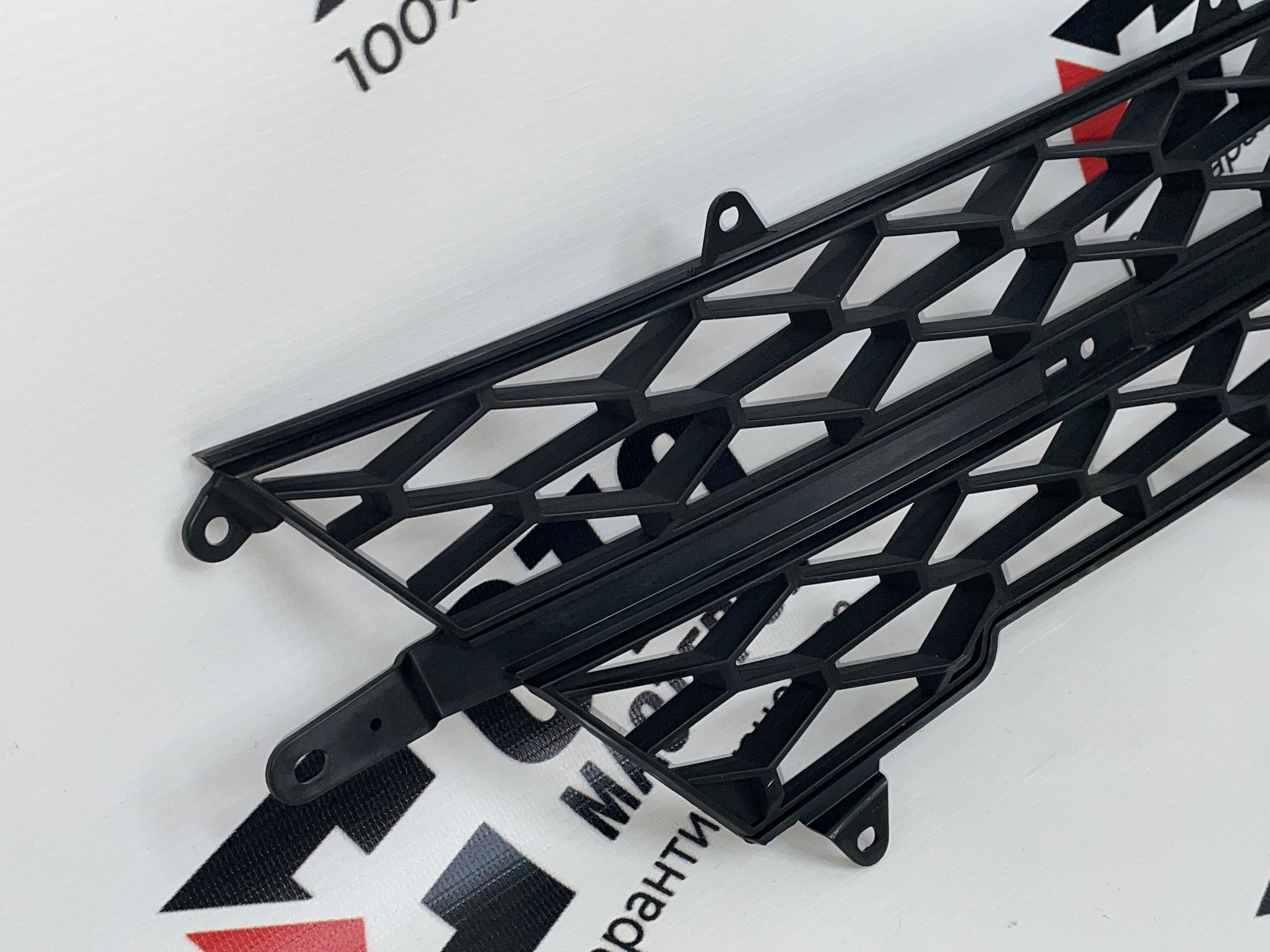 VESTA / РЕШЕТКА БАМПЕРА (НИЖНЯЯ)